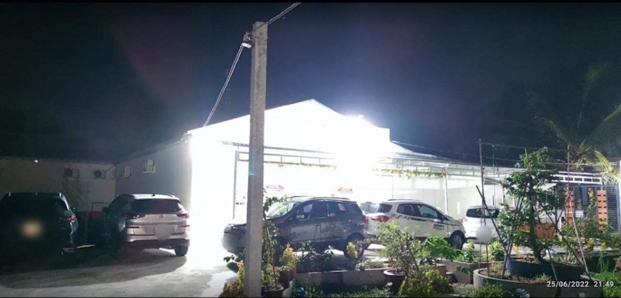 Nha Nghi Truc May Ben Tre Kültér fotó